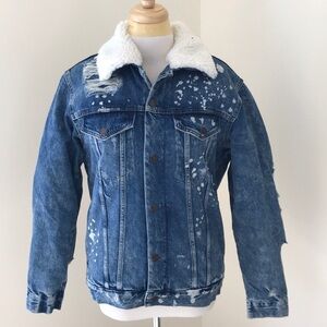 NWT! Zara medium distressed fleece denim jacket.